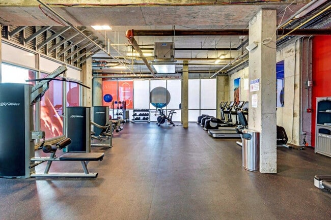 Building Photo - 777 N Ocean Dr