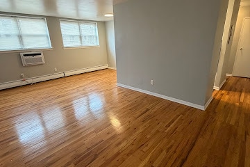 Building Photo - 845 Ross St