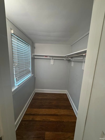 Building Photo - 729 E Hunter Ave