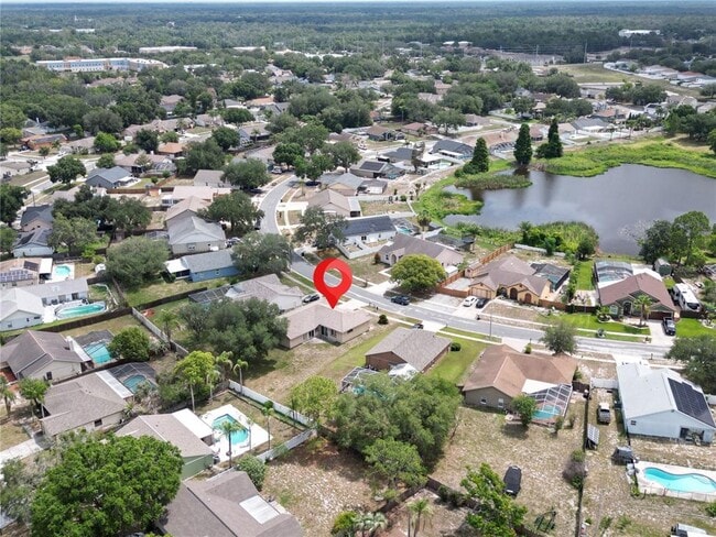 Building Photo - 10435 Crestfield Dr