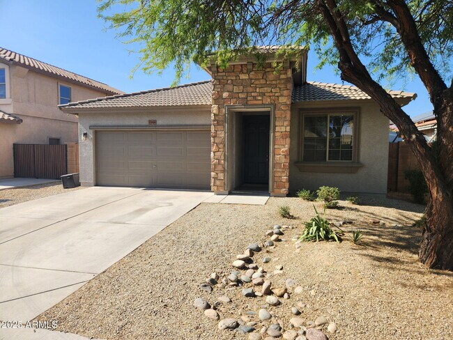 Primary Photo - 7558 W Spur Dr