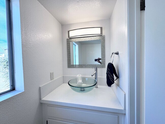 Building Photo - M Cypress