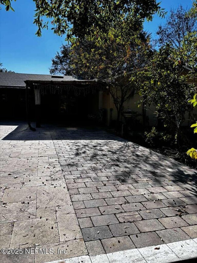 Building Photo - 1363 Crosby Ln