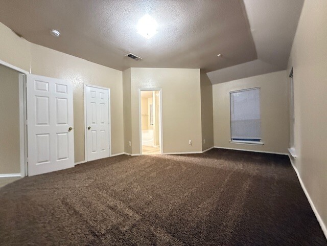 Building Photo - Beautifully Designed Home New Flooring throughout