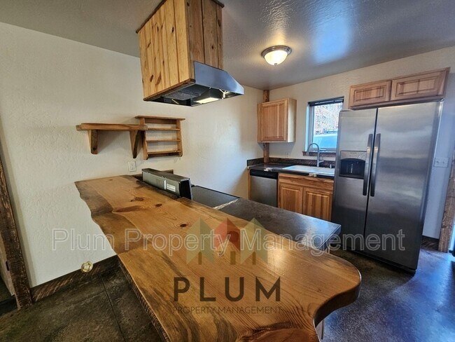 Building Photo - 131 Speedway Ave