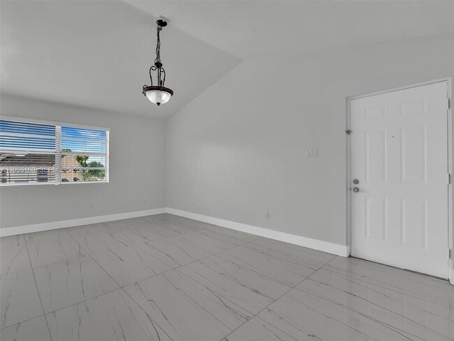 Building Photo - 15325 SW 106th Terrace
