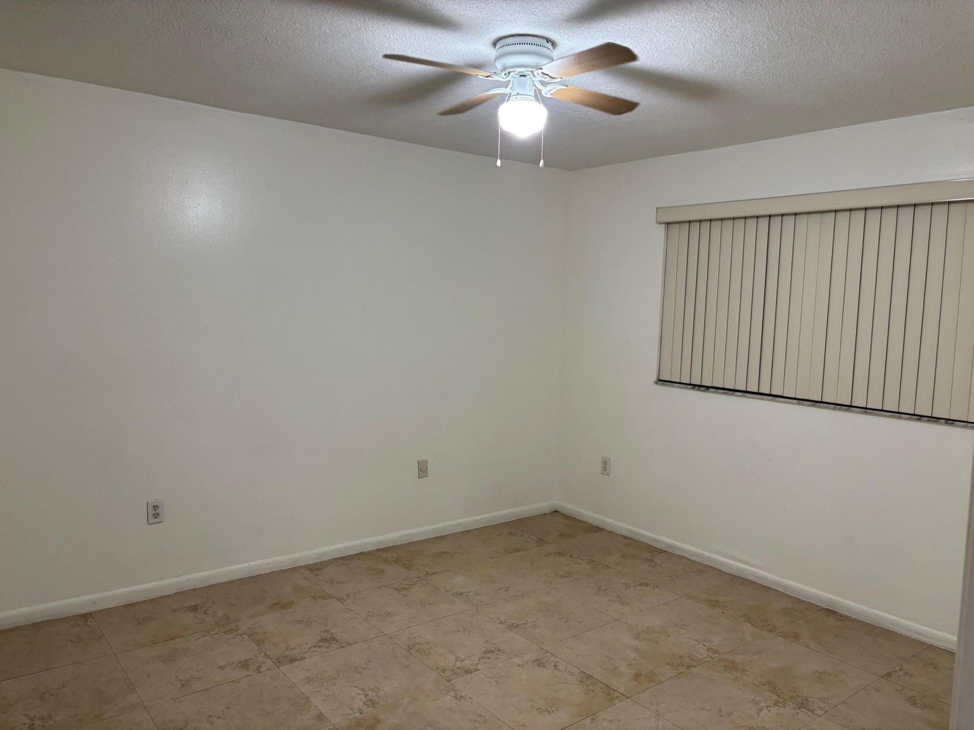 Building Photo - 9959 Nob Hill Pl