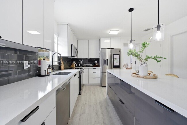 Building Photo - 12138 SW 250th Terrace