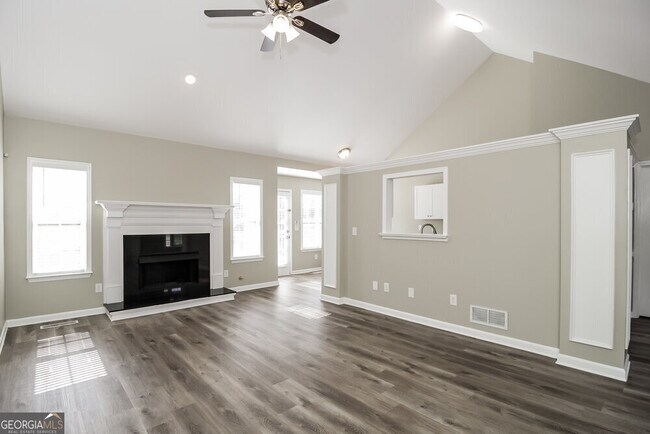 Building Photo - 33 Clearview Dr