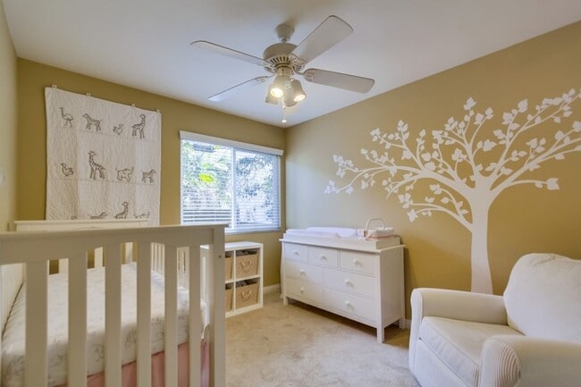 Building Photo - Heart of Normal Heights! 2 Bedrooms w/ In Unit Washer/Dryer! Two Assigned Gated Parking Spaces!