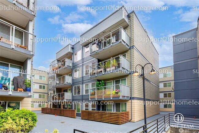 Building Photo - 1311 12th Ave S
