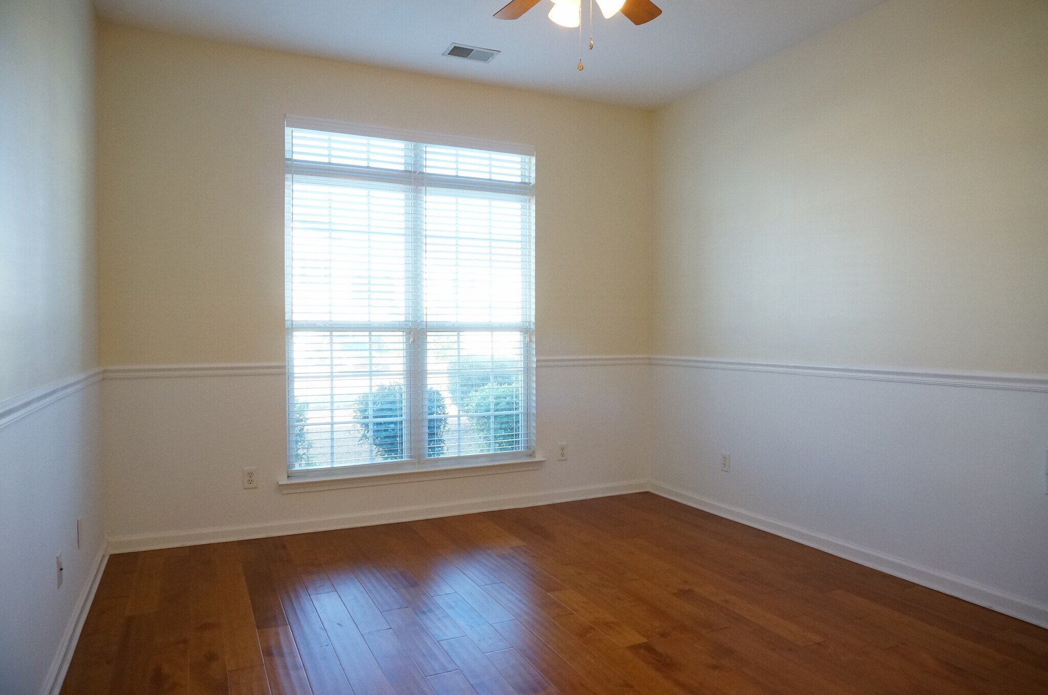 Front Bedroom - 123 Somersby Blvd