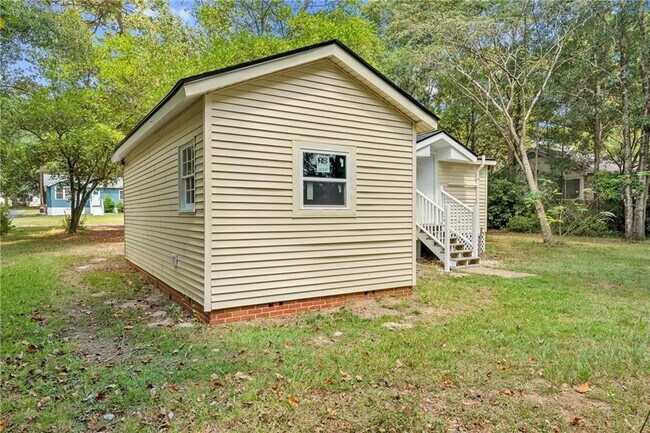 Building Photo - 4805 Chaudron Dr