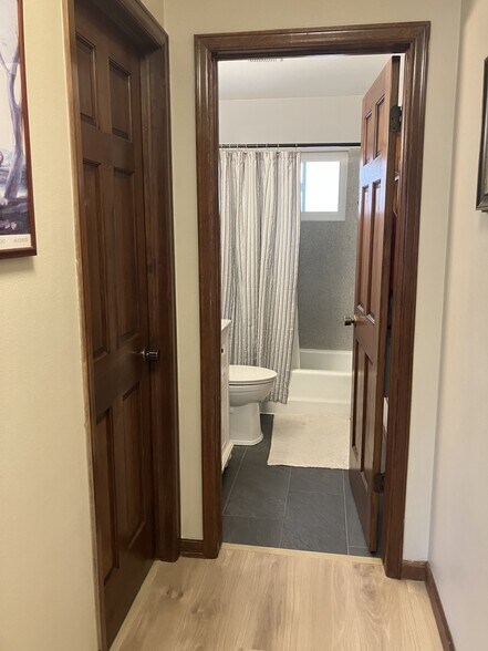 Building Photo - 3315 Clubheights Dr