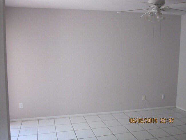Building Photo - 3394 N Glen Creek Dr