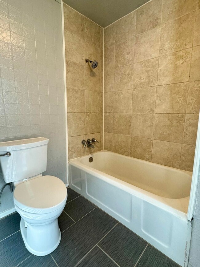 Building Photo - 2107 14th St