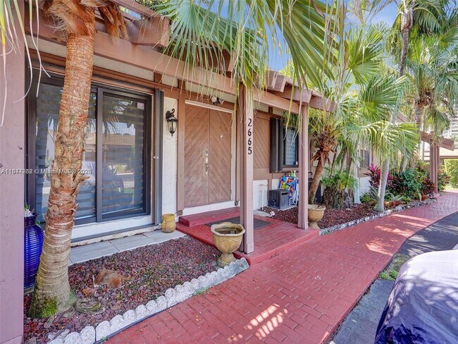 Primary Photo - 2665 Parkview Dr S