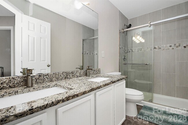 Building Photo - 1711 Rustic Arch Way