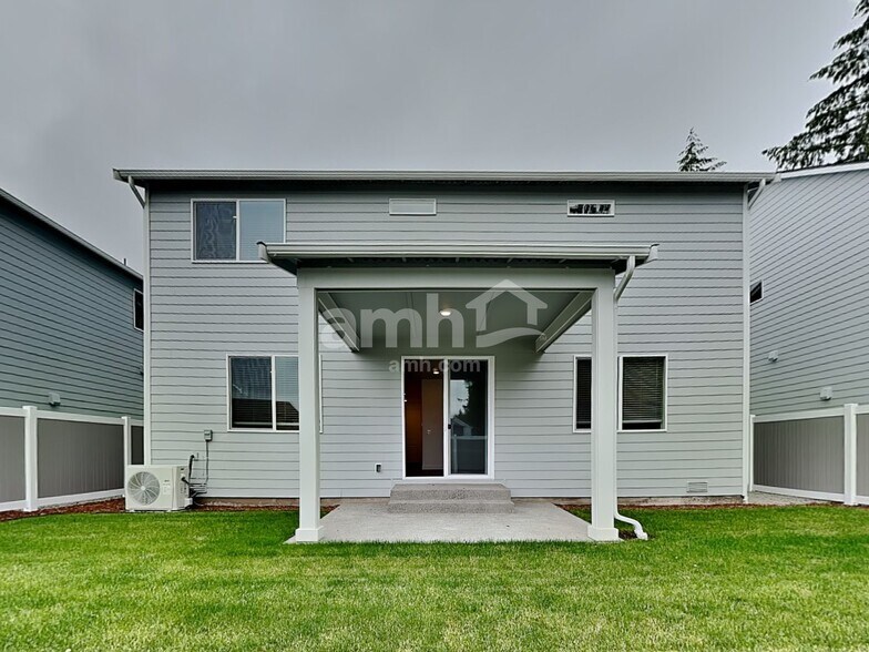 Building Photo - 7929 Selah St SW