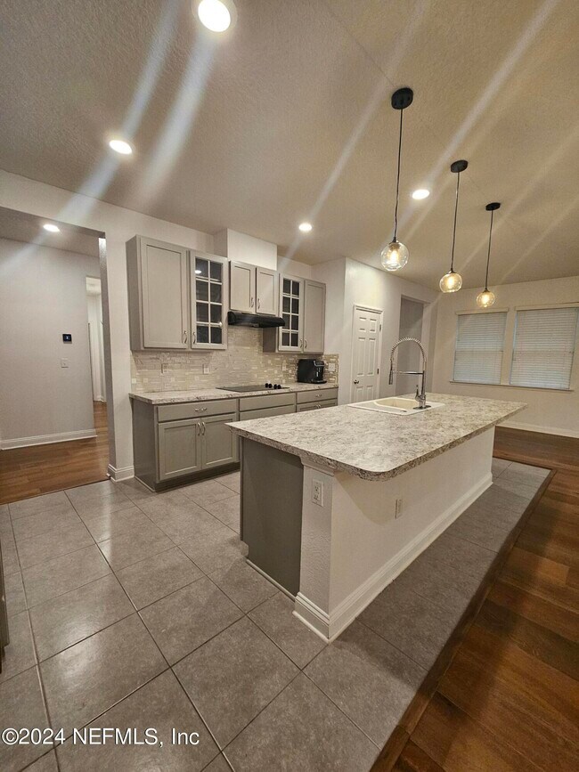 Building Photo - 371 Heritage Oaks Dr