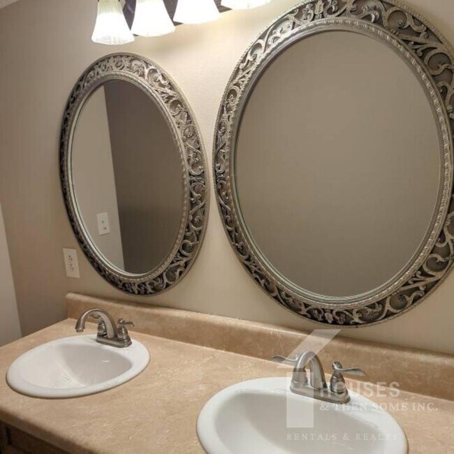 Building Photo - 443 Chastain Rd