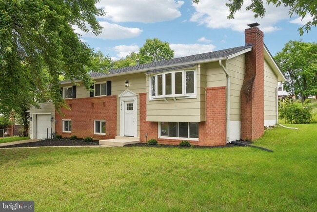 Building Photo - 1814 Ironton Dr