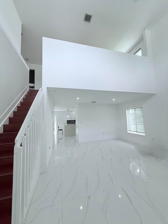Building Photo - 4534 SW 127th Terrace