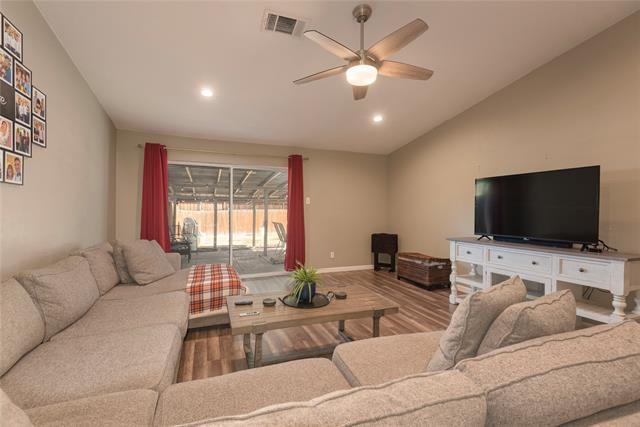 Building Photo - 2211 Yewpon Dr