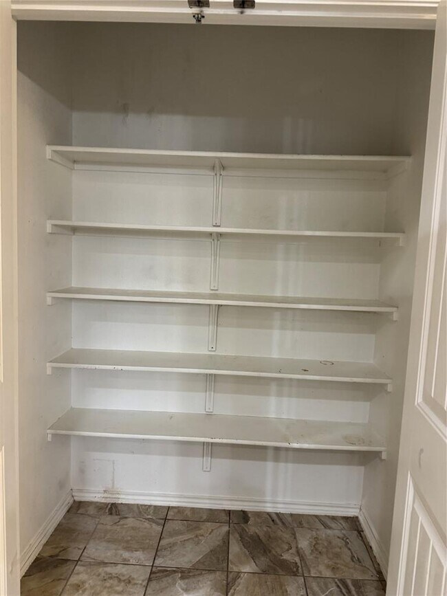 Building Photo - 14709 Fairland Drive