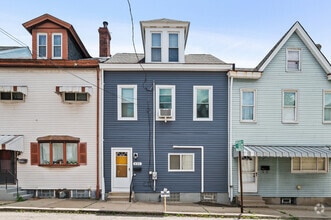 Building Photo - 631 Edmond St