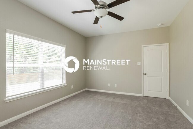 Building Photo - 5 Bedroom Pet-Friendly Home in Magnolia, TX with Main Street Renewal