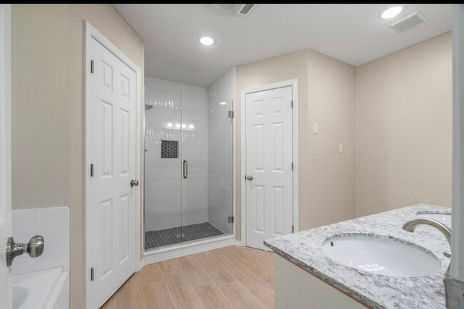 Building Photo - 2708 Azure Hills Dr