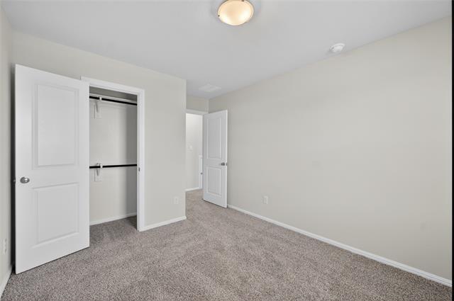 Building Photo - 1210 Aruba Ave