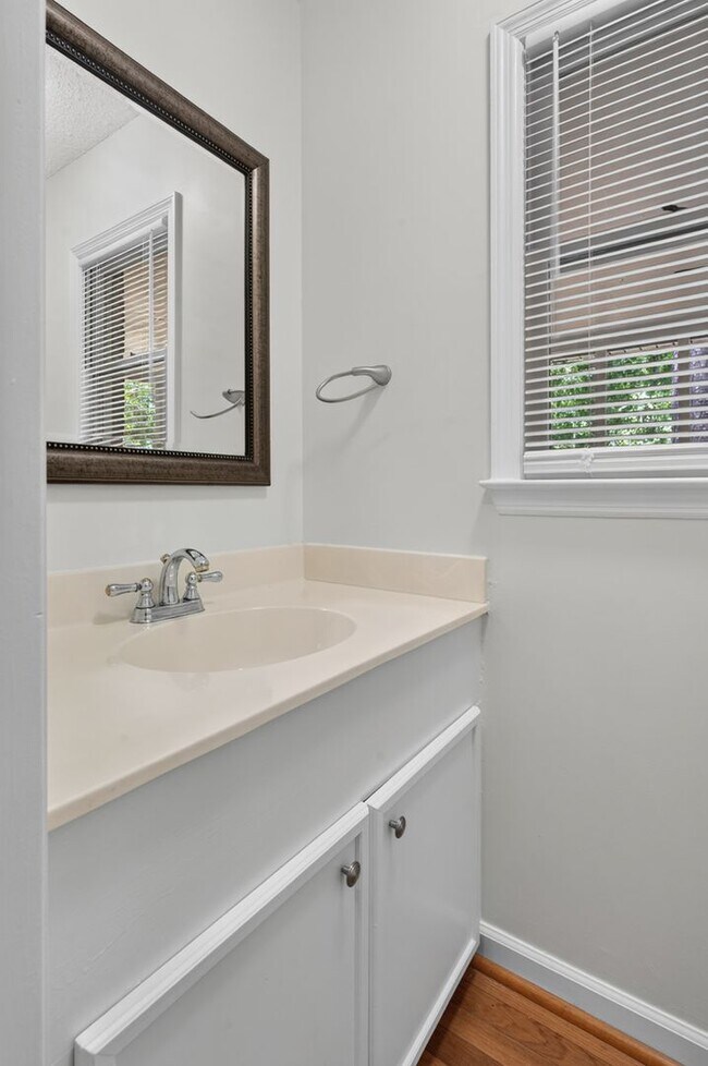Building Photo - Beautiful home in Spring Valley
