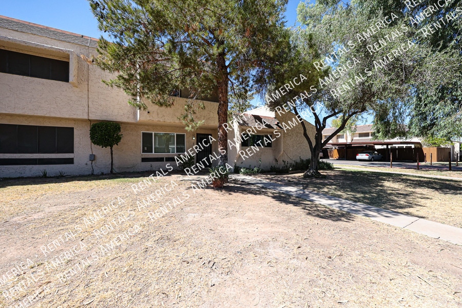 Building Photo - 1052 S San Jose