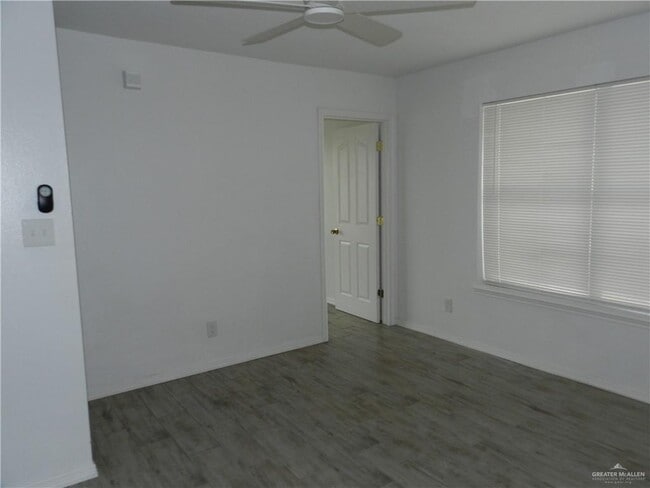 Building Photo - 25 Providence Ave