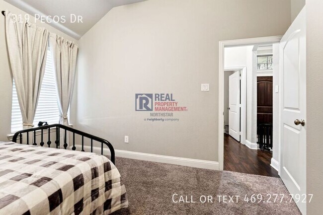 Building Photo - 319 Pecos Dr