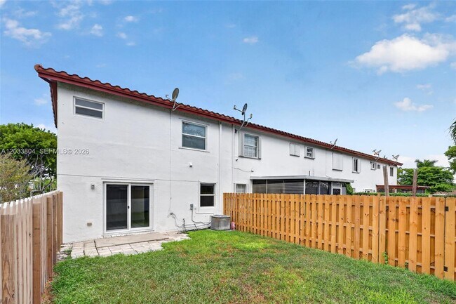 Building Photo - 20759 SW 83rd Ave