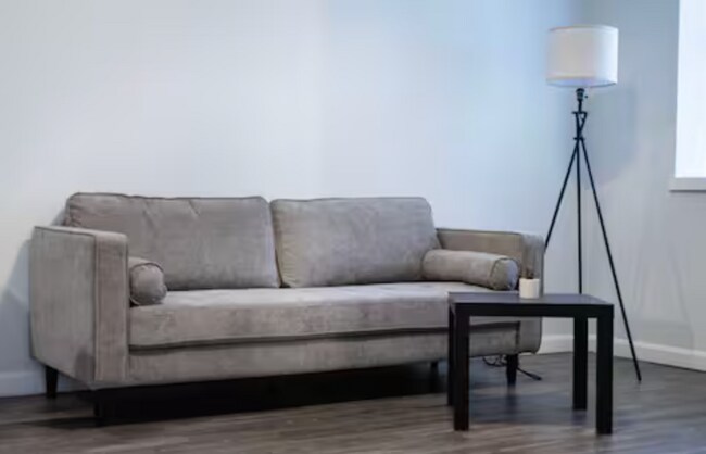 Primary Photo - 1505 Commonwealth Ave