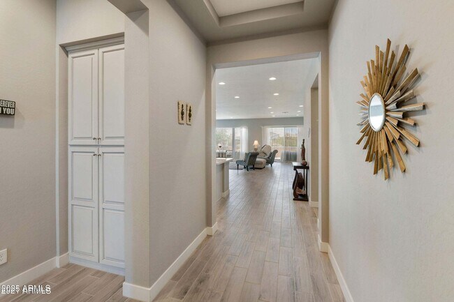 Building Photo - 3862 E Bart St