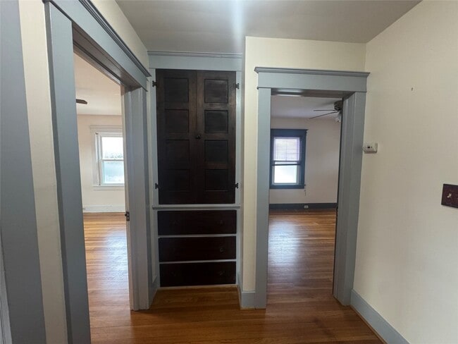 Building Photo - 54 Lathrop Ave