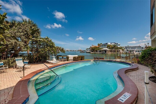 Building Photo - 222 Skiff Point