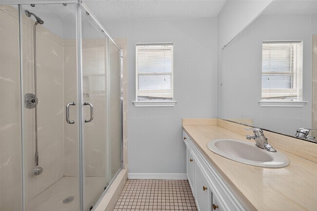 Building Photo - 25515 Stone Mill Ln
