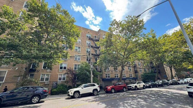 Building Photo - 142-20 Franklin Ave