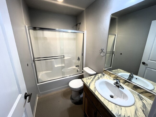 Building Photo - (1X) 1492-1498 Rohnerville [PRM: Henry]