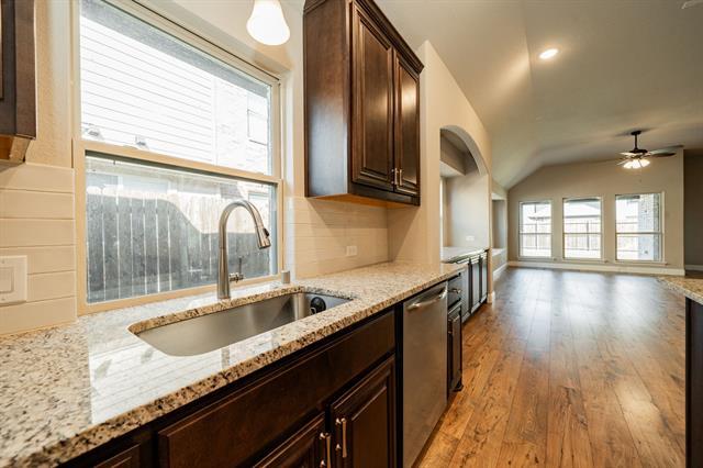 Building Photo - 920 Baldcypress Dr