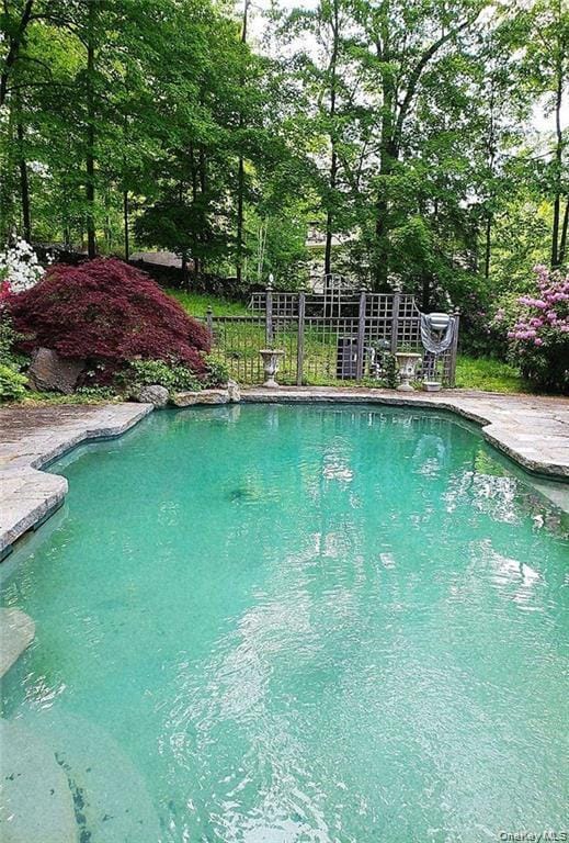 Building Photo - 194 Westchester Ave