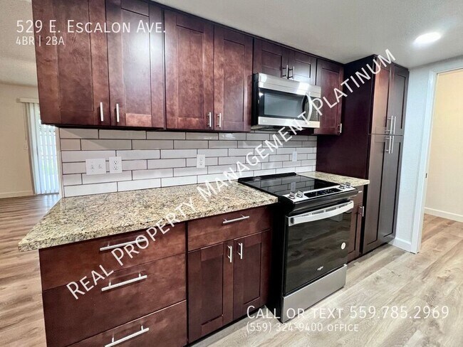 Building Photo - 529 E Escalon Ave