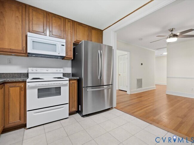 Building Photo - 8913 Michaux Ln