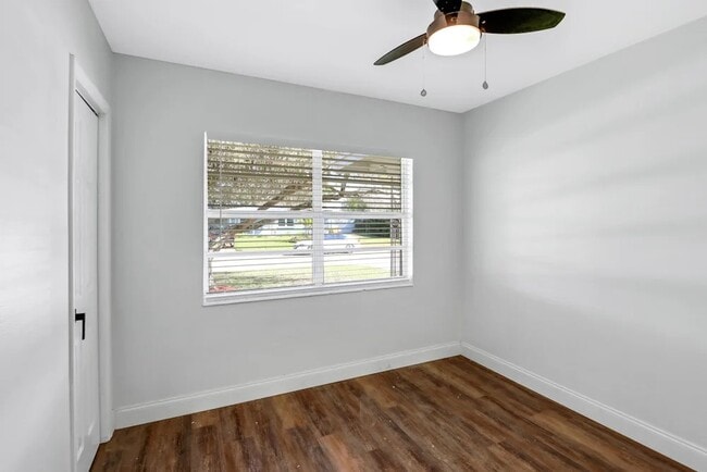 Building Photo - 56 56th St N